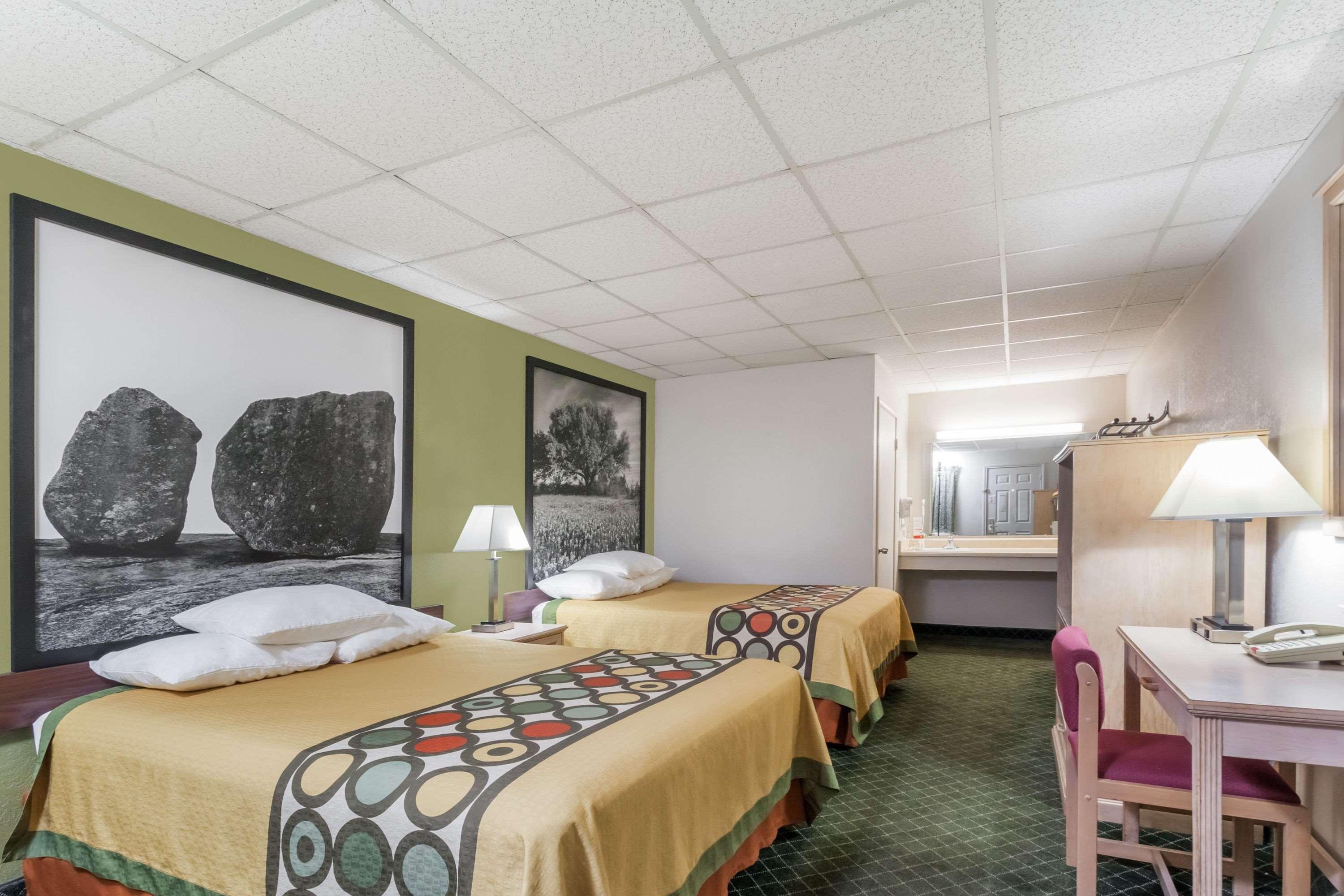 Super 8 By Wyndham Fredericksburg Ξενοδοχείο Εξωτερικό φωτογραφία