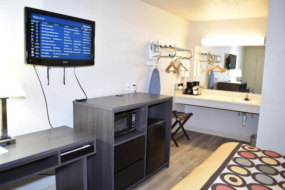 Super 8 By Wyndham Fredericksburg Ξενοδοχείο Εξωτερικό φωτογραφία